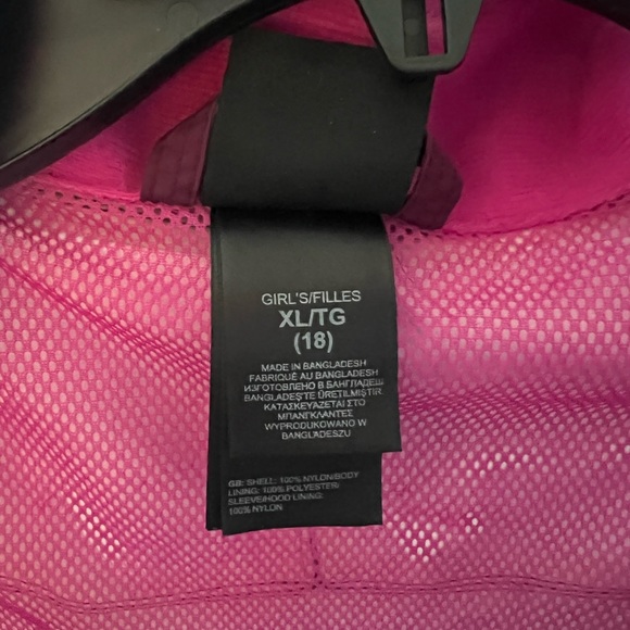 NorthFace Rain jacket - Picture 6 of 6